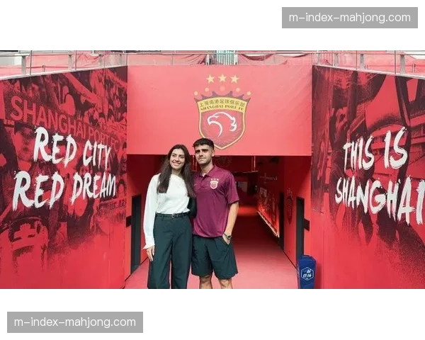 海港中场双外援成唯一强点 维塔尔与梅伦多承担全队推进任务